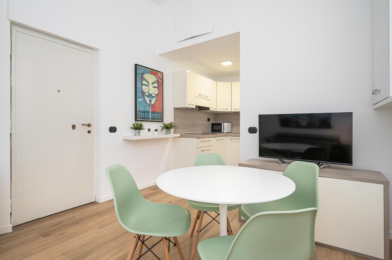 Hemeras Boutique Homes - Open Space 10Min From The Center ミラノ エクステリア 写真